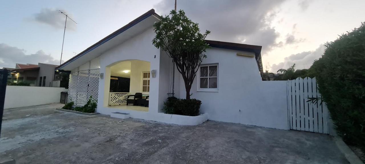 Family Villa With Big Pool And Absolute Privacy Willemstad Extérieur photo